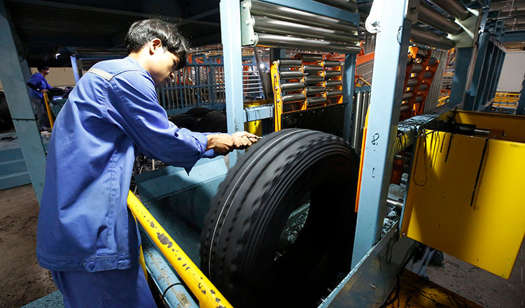 Kingdom adds 366 new factories in 9 months